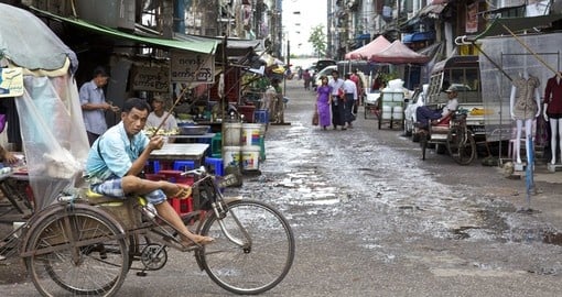 Street vendors in downtown Yangon