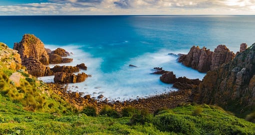 Phillip Island, offers a variety of wildlife and spectacular coastal scenery