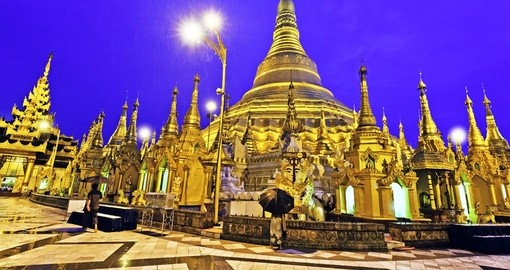 Morning view at Shwedagon Pagoda
