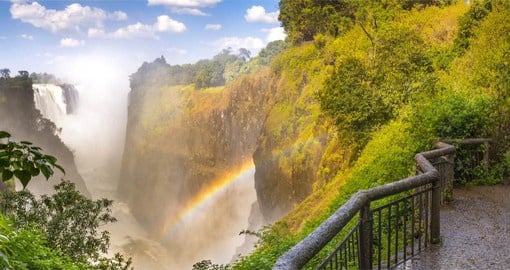 David Livingstone named the falls after Queen Victoria