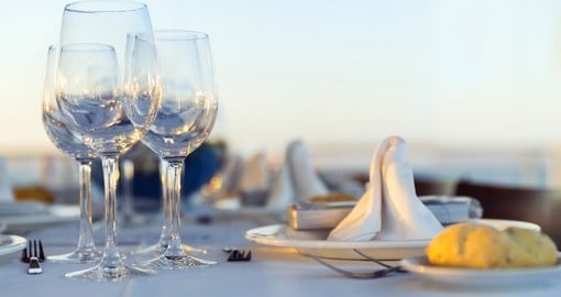 Relax with some friend and enjoy a delicious 4 course meal under the stars on your Australia Tours.