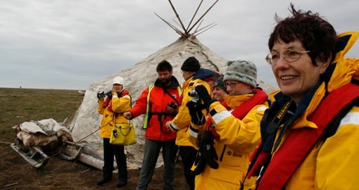 Experience the indigenous culture and lifestyles of the Inuit on Arctic Circle Travel