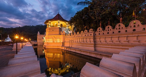 Continue your Sri Lanka vacations with a visit to Kandy and the Temple of the Sacred Tooth