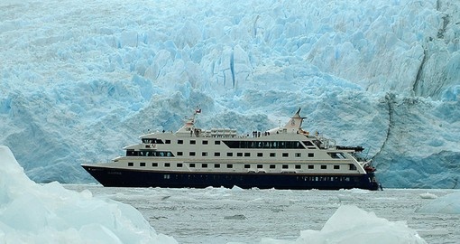 Enjoy all the amenities of the vessel Stella Australis on your next trip to Argentina.