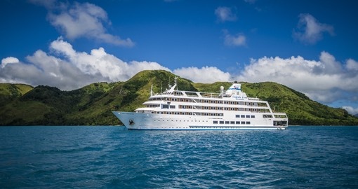 Captain Cook Cruise Ship Trip on your next vacations