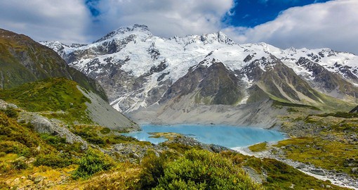 Discover the Franz Josef Glacier on your next New Zealand vacations.
