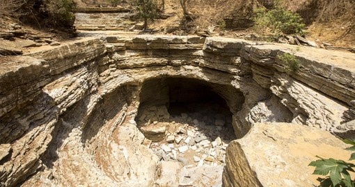 Entrance to the underground river Ankarana