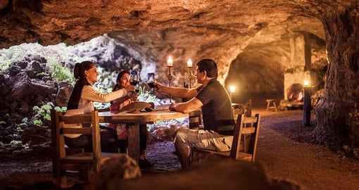 Enjoy a memorable meal on your Galapagos vacation