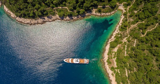 Discover the breathtaking coastlines of the Adriatic Sea in Croatia