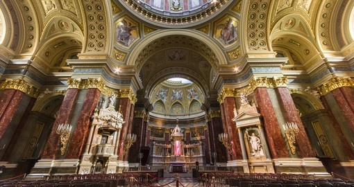Interior of Saint Stephen Basillica
