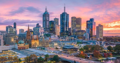 Melbourne offers visitors vibrant nightlife, tantalising food & wine and a thriving arts scene