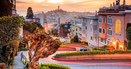 Gorgeous sunrise over the famous Lombard Street