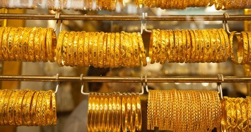 Display in gold market