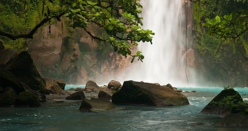 Trek to waterfalls on your Costa Rica vacation