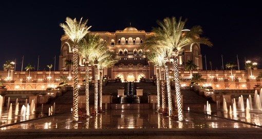 Explore Emirates Palace in Abu Dhabi