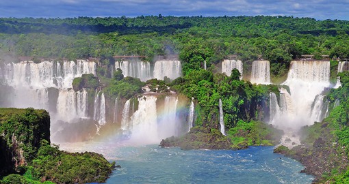Explore the beauty of Brazil's Ignazu Falls, the largest broken waterfall in the world
