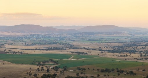 Enjoy a wine tasting at Hunter Valley during your trip in Australia.