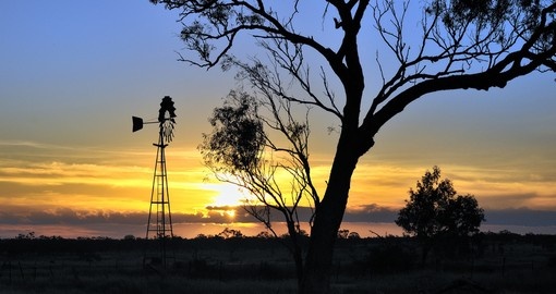 Take in an outback sunset on your Australia Tour