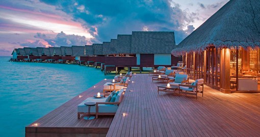 Kick back and relax at the Heritance Aarah deck as you gaze at one of the most amazing ocean views in Asia