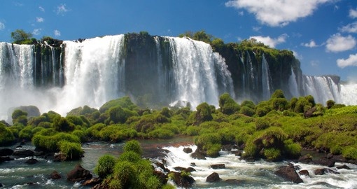 Visit famous Iguassu Falls during your next Brazil vacations.