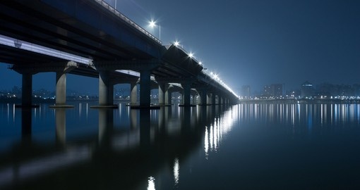 Seoul bridge during the night