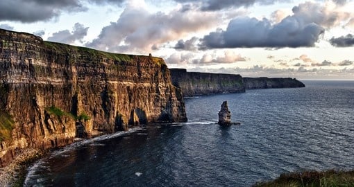 Discover Cliffs of Moher and beauty of this sea cliffs on your next Ireland vacations.