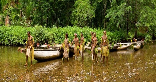 Meet the locals while cruising in Papua New Guinea