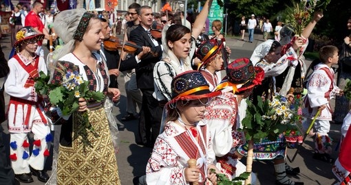 A parade by festival participants