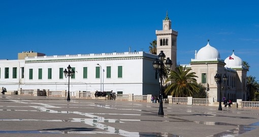The main square in Tunis is always a great photo opportunity during your Tunisia vacation.