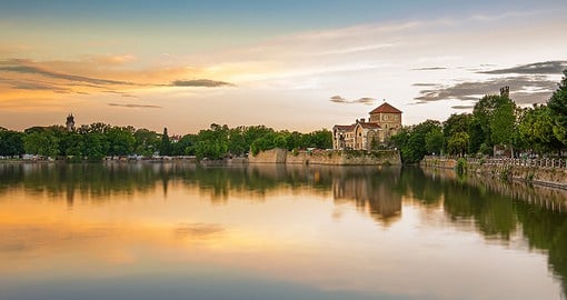 Capture the beauty of Lake Öreg from the halls of Tata Castle