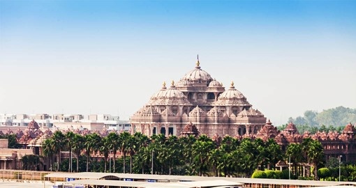 Visit the Akshardham Temple on your India Tour