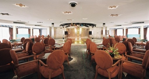 5-Story Grand and Classical Atrium Lobby