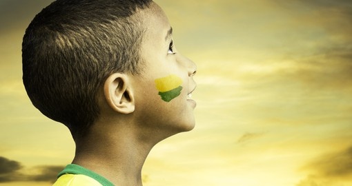 Brazilian boy looks to the sky