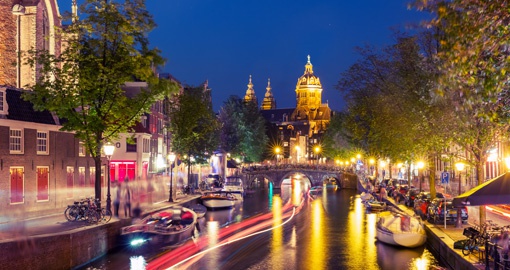 Scenic Amsterdam at night