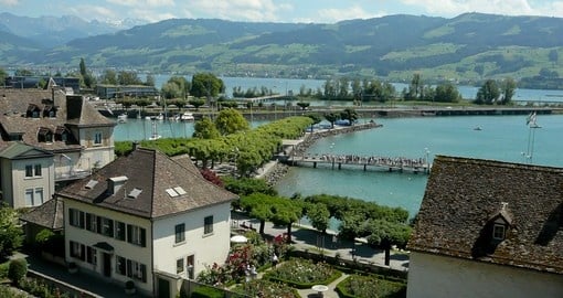 Beautiful Lake Zurich is the perfect backdrop to your trip to Switzerland