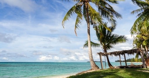 Enjoy fascinating stories and beautiful scenery on your Cook Islands vacation