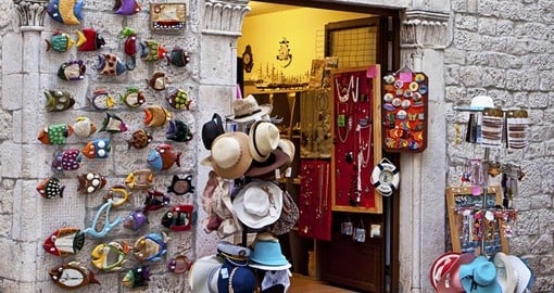 Souvenir shop in Trogir