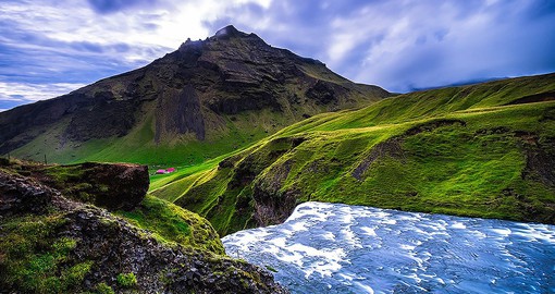 Discover Iceland's breathtaking landscapes