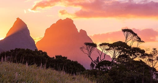 Enjoy amazing sunsets on your trip tp Mauritius