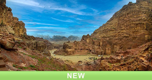 Discover Petra in Jordan's southwestern desert