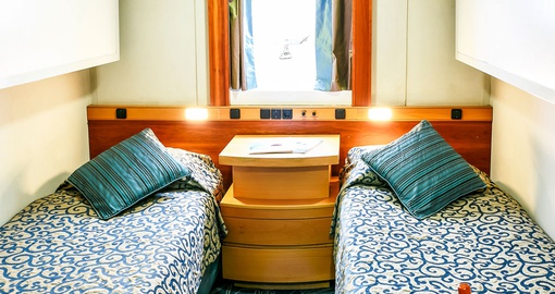 Twin Cabin with Porthole