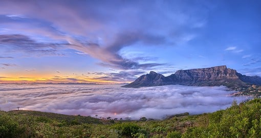 The majestic plateau of Table Mountain dominates Cape Town's skyline
