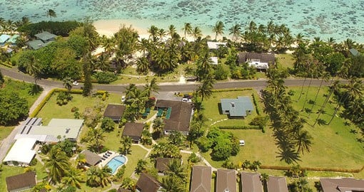 The spacious Palm Grove Bedroom Suite is perfect for travelers during their Cook Island Vacation