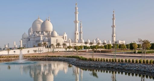 A visit to Sheikh Zayed mosque is a must inclusion on all Abu Dhabi vacation packages.