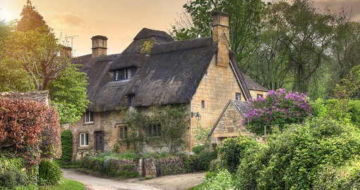 Explore typical Cotswold Cottages, crafted from the Cotswold stone for unique colour and texture