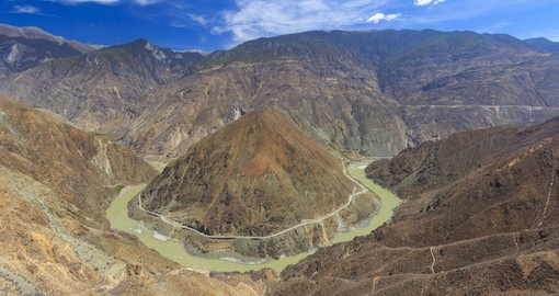 The mighty Yangtze river that cuts through Yunnan province