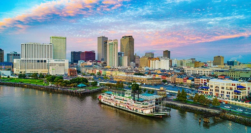 Take a relaxing stroll by the water to admire the New Orleans skyline