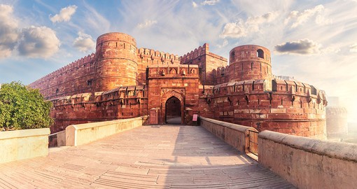 Agra's Red Fort was built by the Mughal emperor Akbar