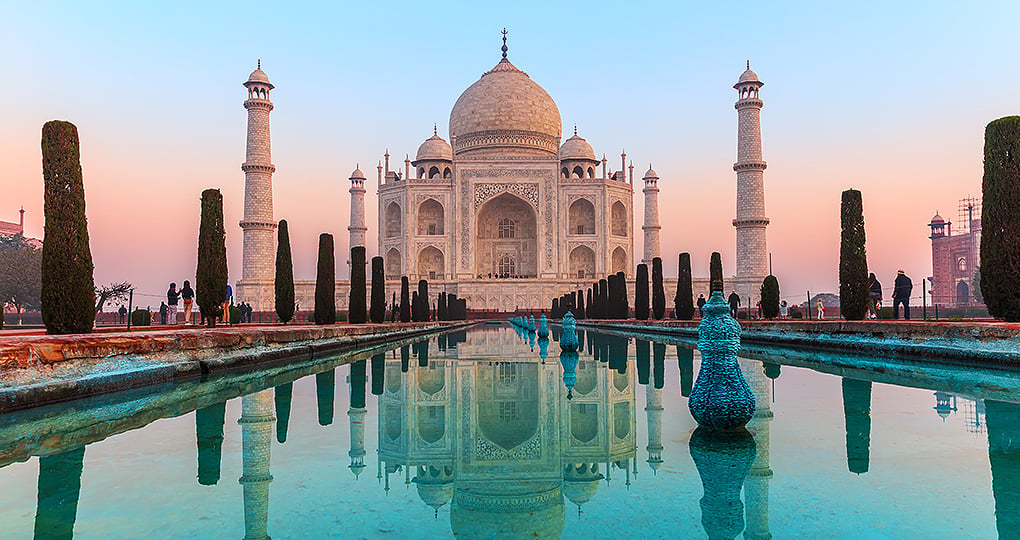 iconic view of Taj Mahal